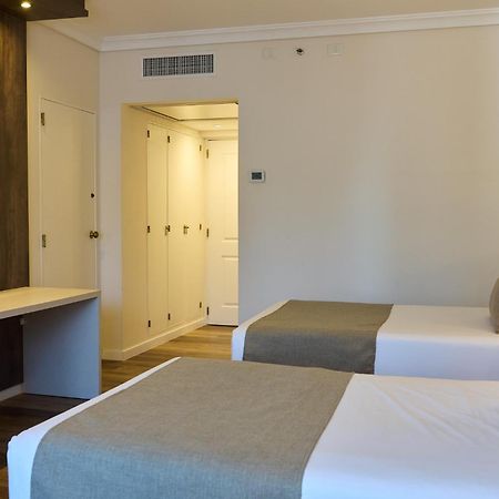 Dazzler By Wyndham Buenos Aires San Martin Hotel Exterior photo