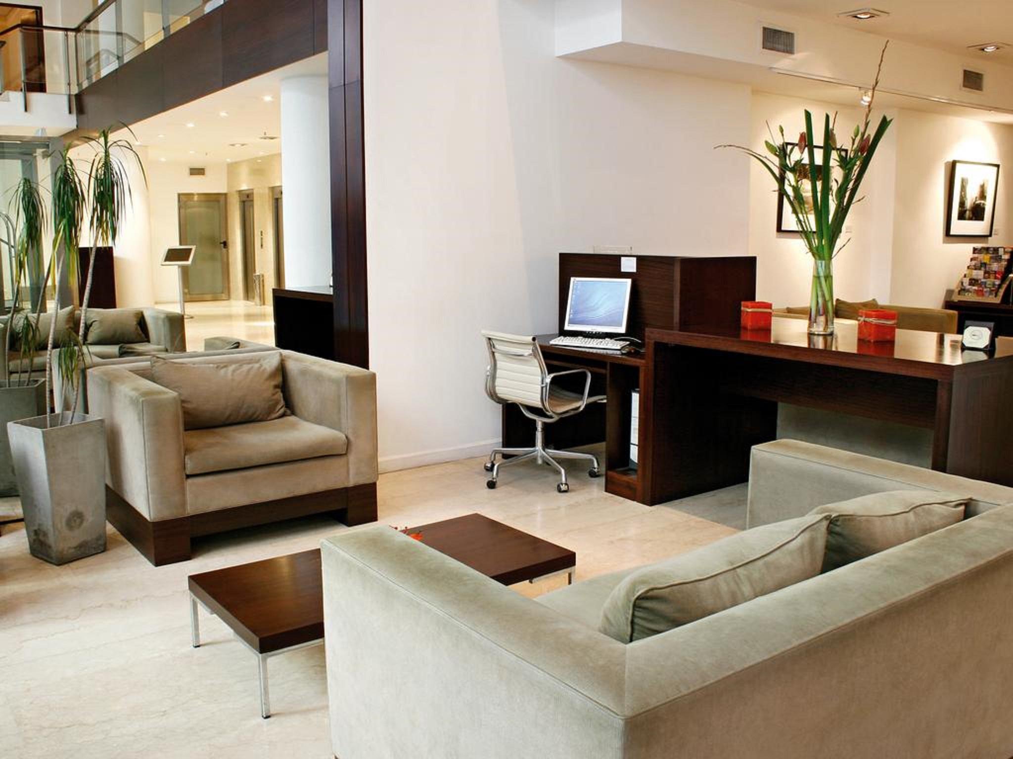 Dazzler By Wyndham Buenos Aires San Martin Hotel Exterior photo