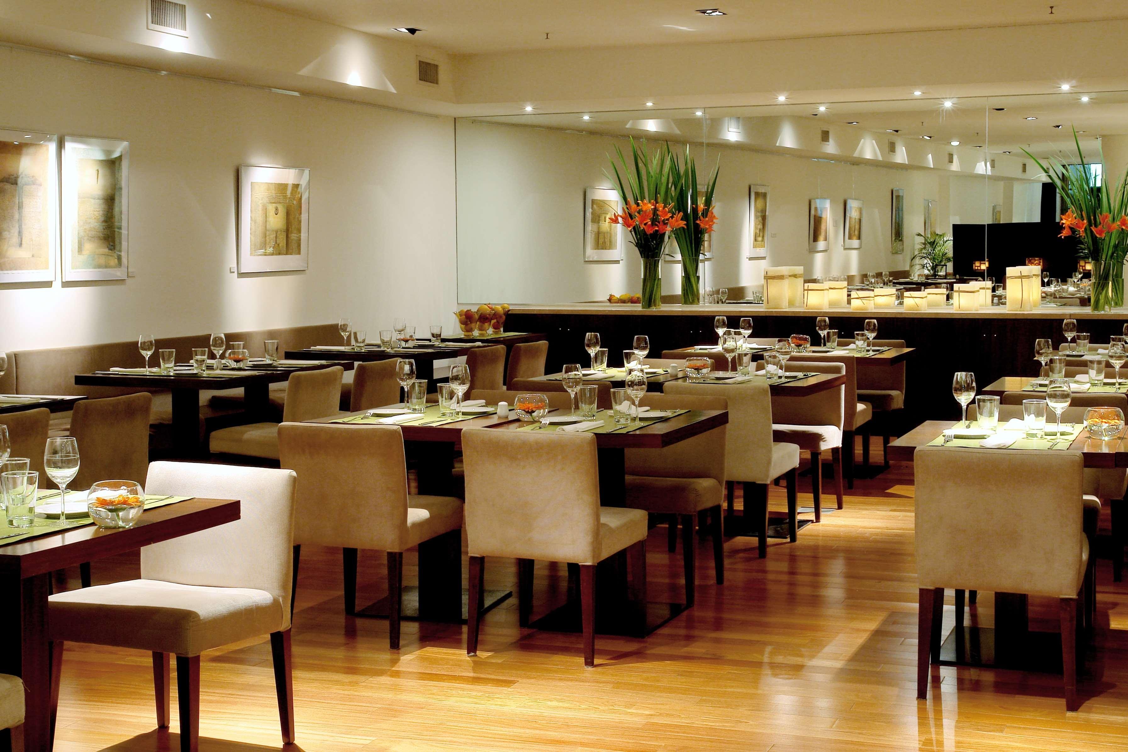 Dazzler By Wyndham Buenos Aires San Martin Hotel Exterior photo