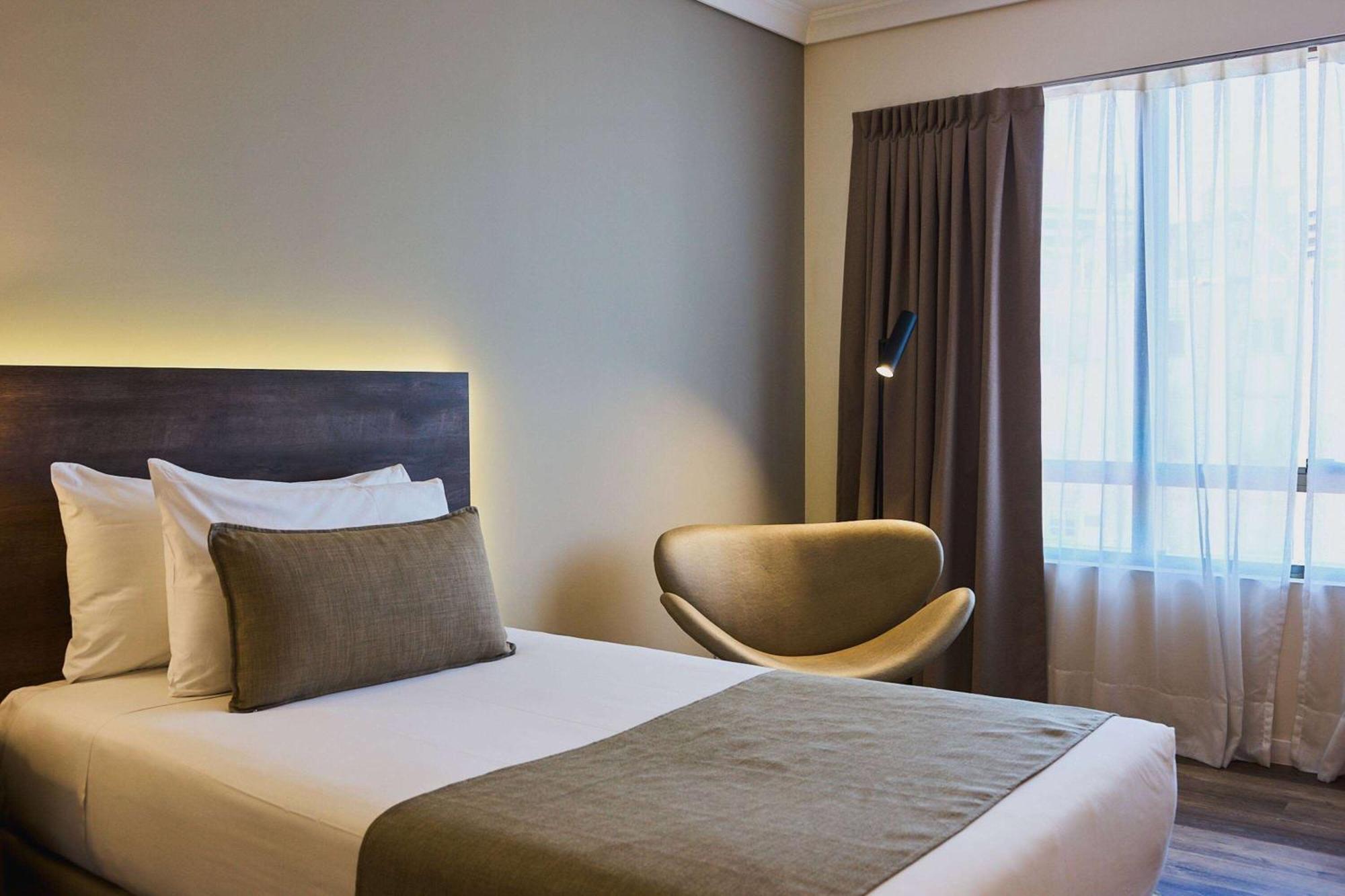 Dazzler By Wyndham Buenos Aires San Martin Hotel Exterior photo