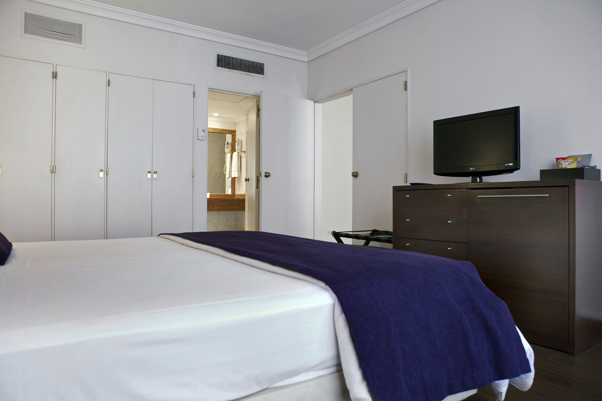 Dazzler By Wyndham Buenos Aires San Martin Hotel Exterior photo